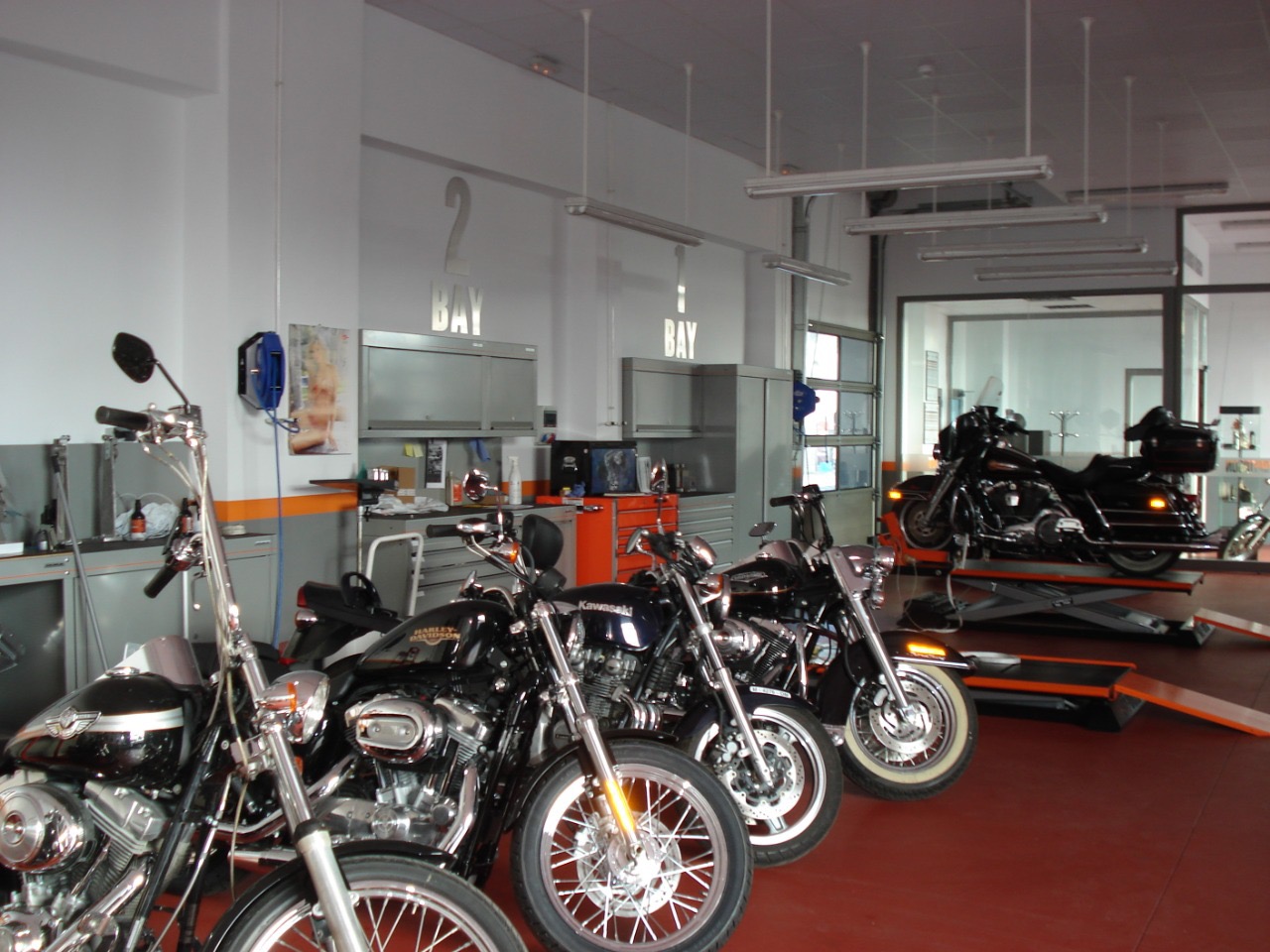 SERVICE WORKSHOP