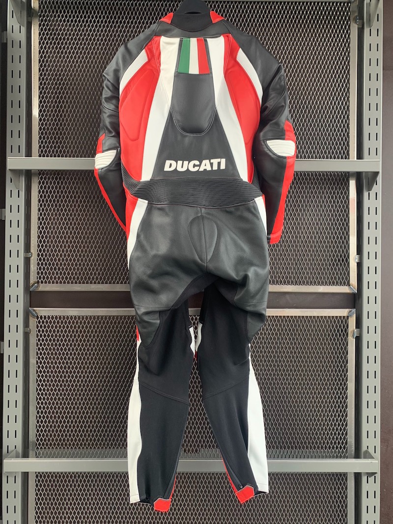 RACING SUIT
